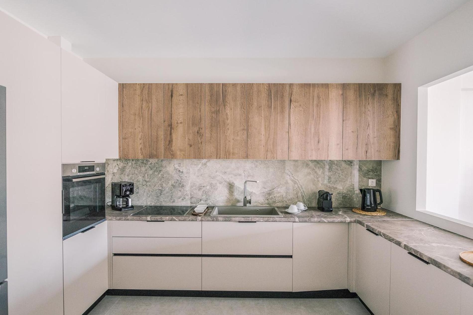 Corinth Hama Luxury Seaside Apartments מראה חיצוני תמונה