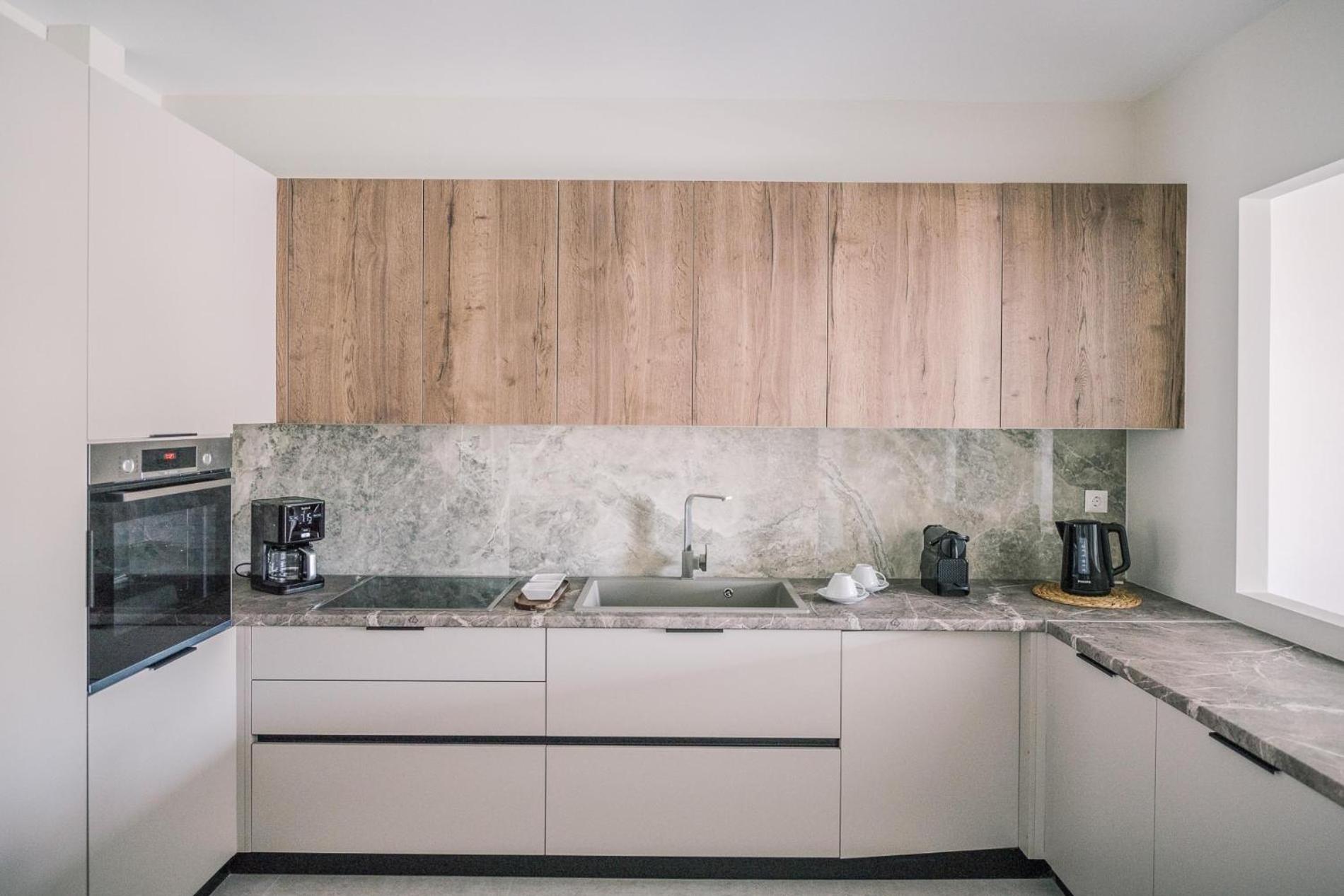 Corinth Hama Luxury Seaside Apartments מראה חיצוני תמונה